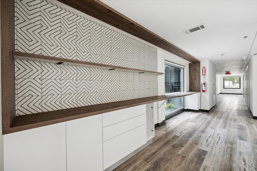 More Photos Of 25814 Budde Rd, Spring Loft Creative Space For Sale