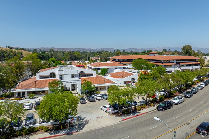 More Photos Of 23603 Park Sorrento, Calabasas Unknown For Lease