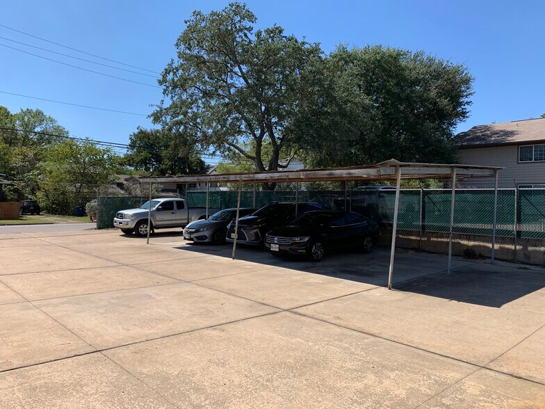 More Photos Of 5426 Guadalupe St, Austin Office For Sale