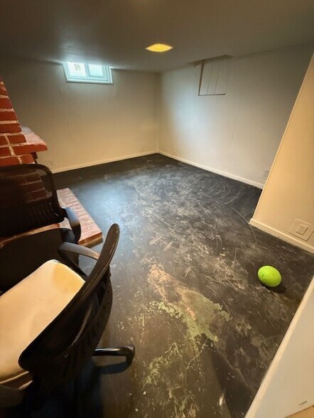 More Photos Of 4245 SW 109th Ave, Beaverton Office For Lease