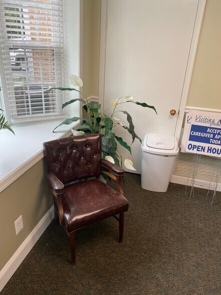 More Photos Of 12100-12128 Heritage Park Cir, Silver Spring Medical For Lease