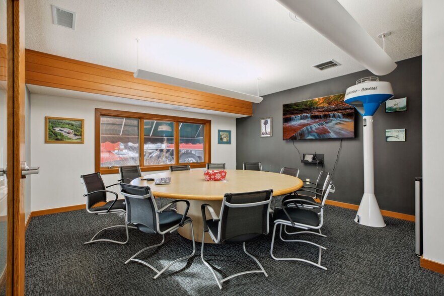 More Photos Of 454 County Rd V V, Somerset Manufacturing For Sale