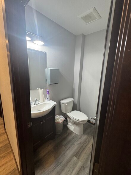 More Photos Of 6446 Road 3 NE, Moses Lake Flex For Lease