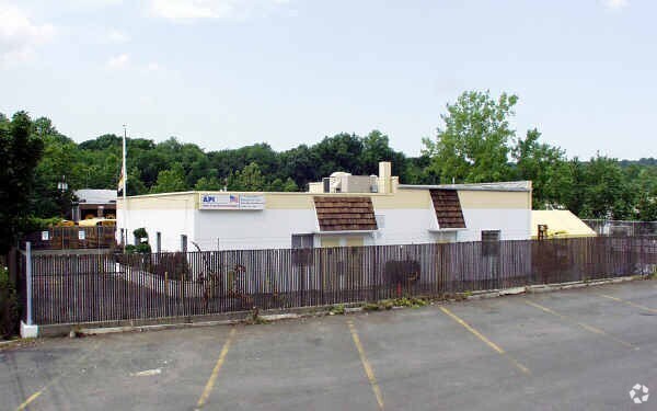 More Photos Of 74 Prospect Pl, Hillsdale Land For Lease