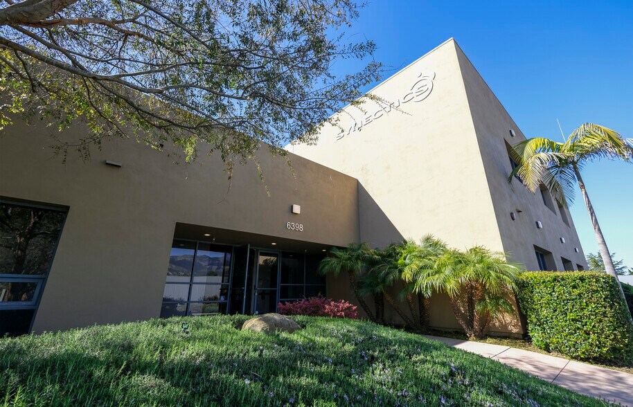 More Photos Of 6398 Cindy Ln, Carpinteria Office For Lease
