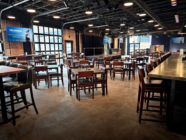 More Photos Of 1384 Hird Ave, Lakewood Restaurant For Sale