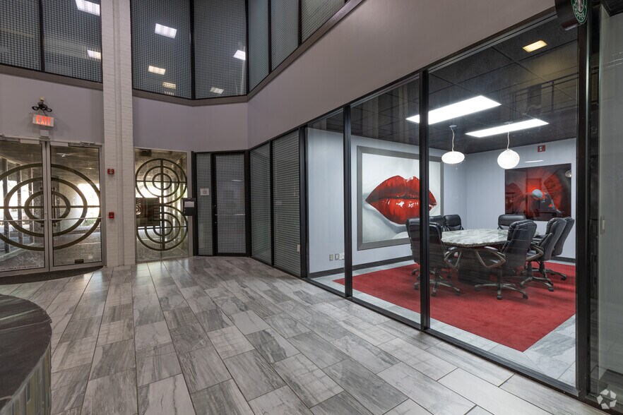 More Photos Of 5700 NW Central Dr, Houston Office For Lease