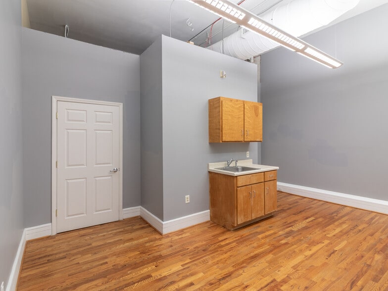 More Photos Of 13 W Washington St, Greenville Storefront Retail Office For Lease