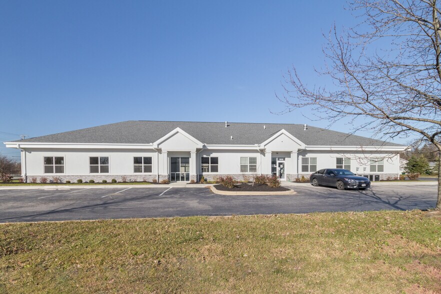 More Photos Of 610 Taylor Station Rd, Columbus Medical For Sale