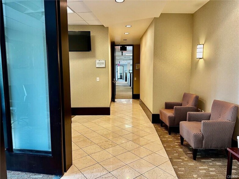 More Photos Of 2580 Sierra Sunrise Ter, Chico Office For Lease