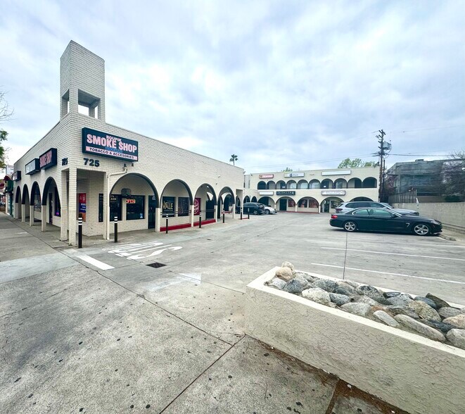 More Photos Of 725 S Glendale Ave, Glendale Unknown For Lease