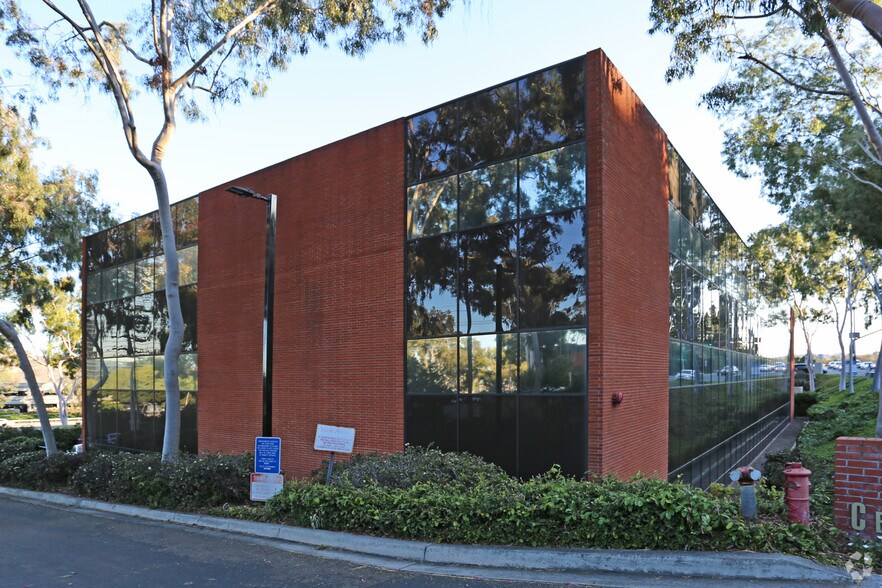 More Photos Of 3160 Camino del Rio S, San Diego Office For Lease