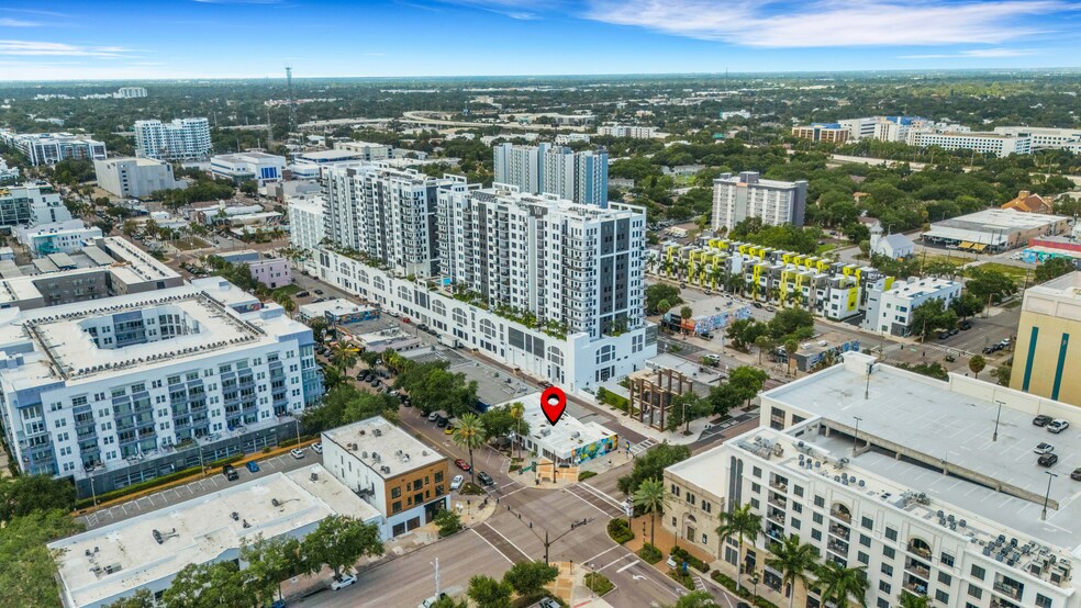 More Photos Of 901 Central Ave, Saint Petersburg Storefront For Sale