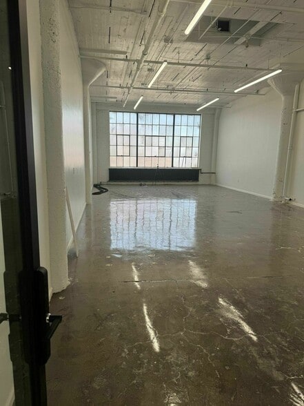 More Photos Of 13000 Athens Ave, Lakewood Warehouse For Lease
