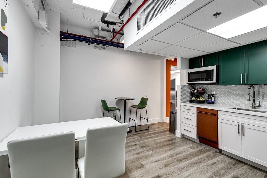 More Photos Of 14 NE 1st Ave, Miami Office For Sale