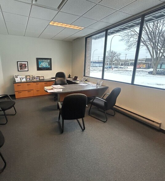 More Photos Of 1289 Mountain Av, Winnipeg Industrial For Sale