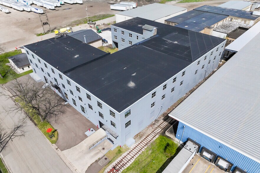 More Photos Of 1811 Factory St, Kalamazoo Manufacturing For Sale