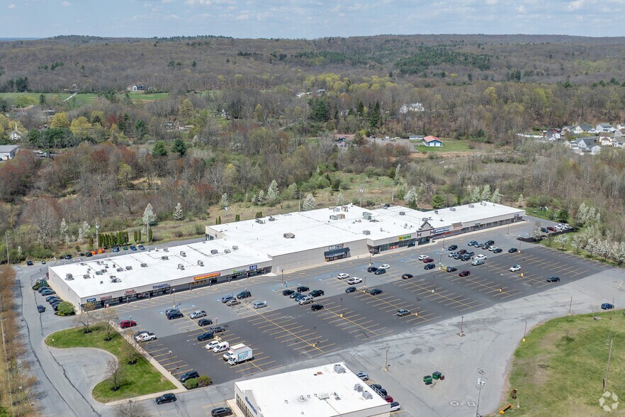 More Photos Of 4-28 Eagles Glenn Mall, East Stroudsburg Unknown For Lease