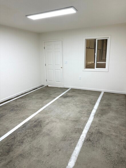 More Photos Of 250 Commerce Ave, Atwater Warehouse For Lease