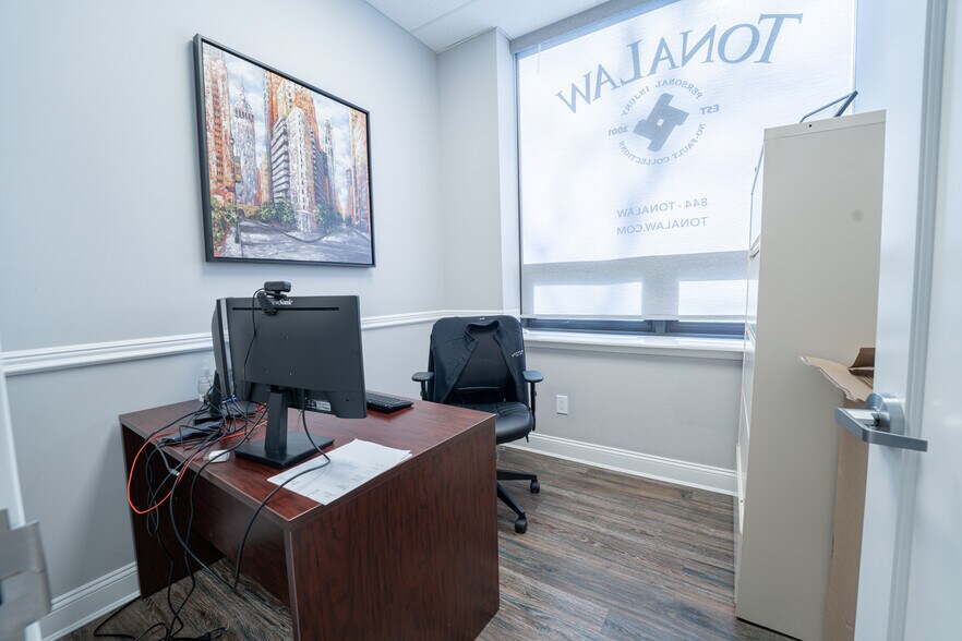 More Photos Of 152 Islip Ave, Islip Medical For Sale