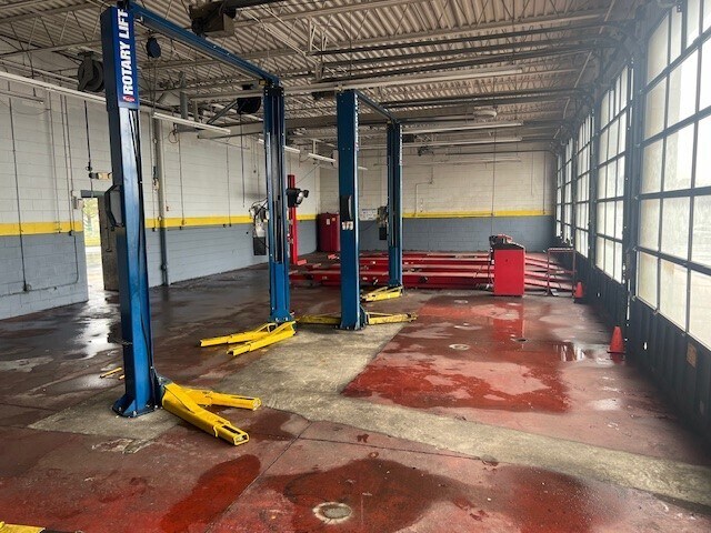 More Photos Of 5781 Route 42, Blackwood Auto Repair For Lease