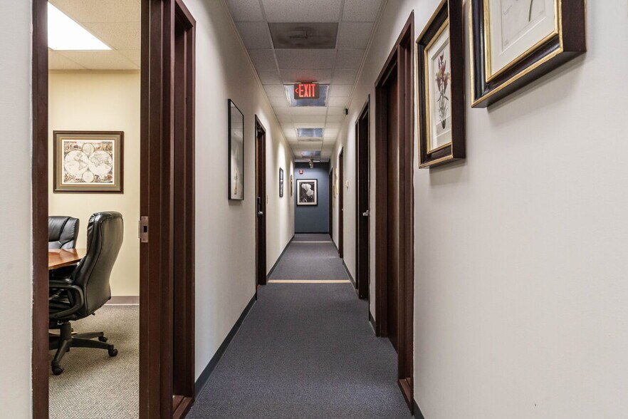 More Photos Of 4030 Wake Forest Rd, Raleigh Office For Sale