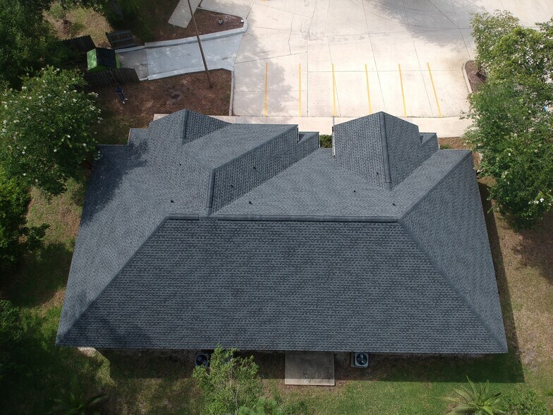 More Photos Of 8833 Perimeter Park Blvd, Jacksonville Medical For Sale