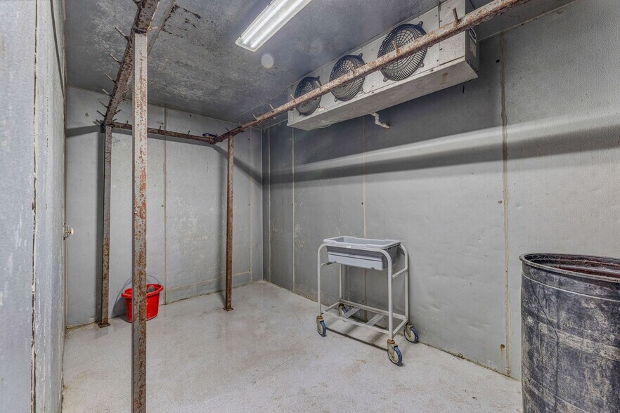 More Photos Of 1321 N FM 56, Glen Rose Trailer Camper Park For Sale