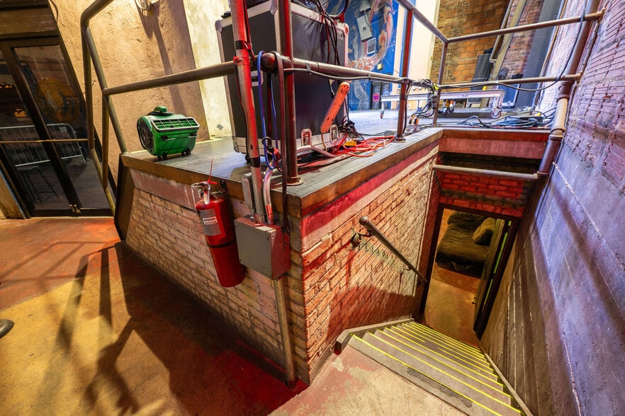 More Photos Of 230 Main St, Hobart Movie Radio TVStudio For Sale