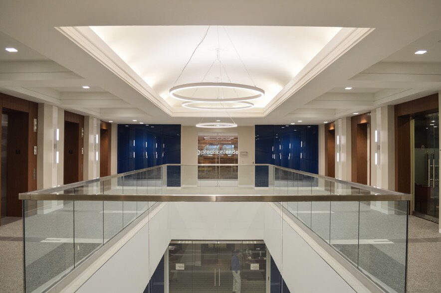 More Photos Of 4201 Congress St, Charlotte Office For Lease