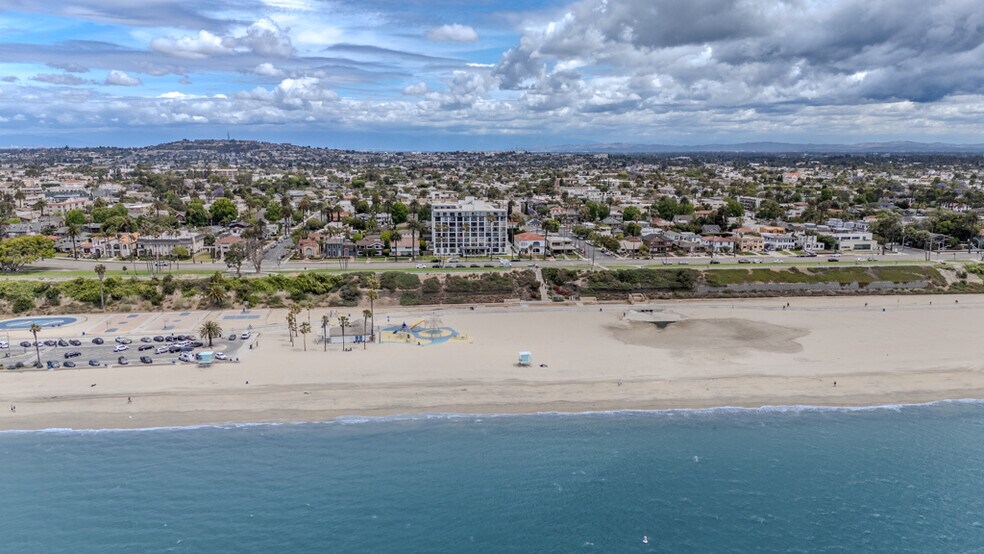 More Photos Of 241 Lindero Ave, Long Beach Apartments For Sale