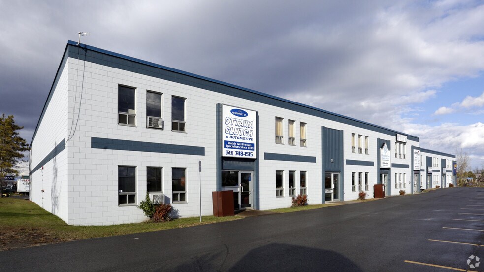 More Photos Of 1171-1185 Newmarket St, Ottawa Showroom For Lease