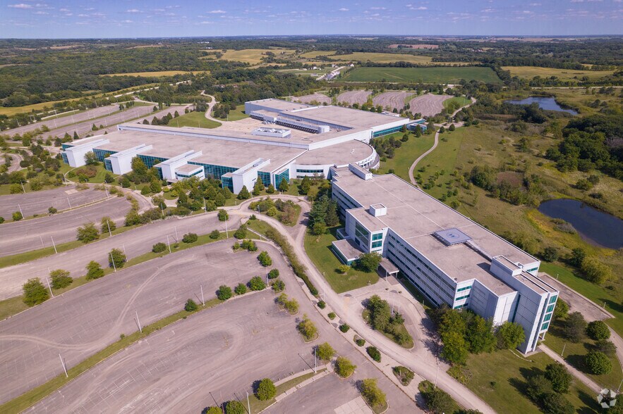 More Photos Of 2001 N Division St, Harvard Manufacturing For Lease