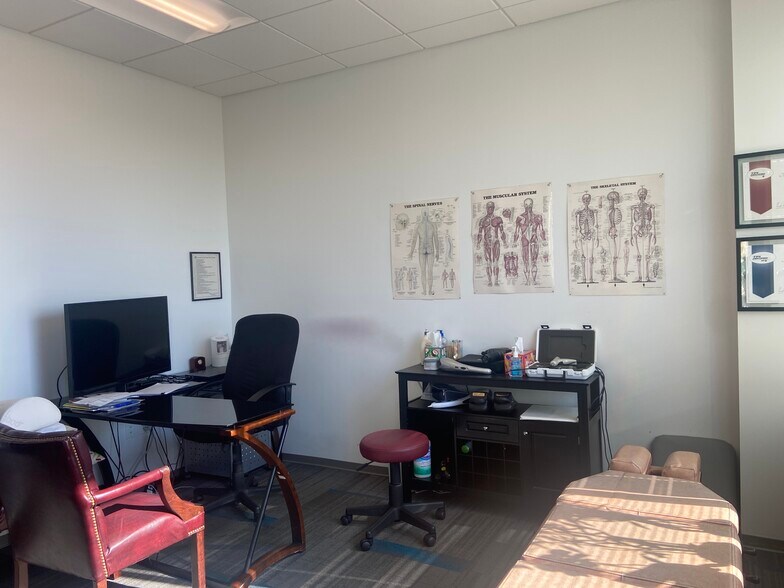 More Photos Of 19490 Sandridge Way, Leesburg Medical For Sale