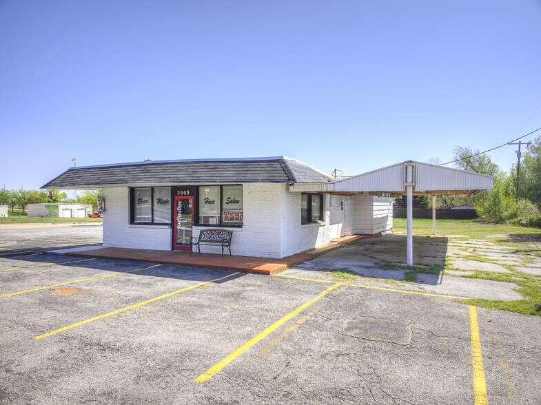 Primary Photo Of 2000 S Midwest Blvd, Oklahoma City Freestanding For Sale