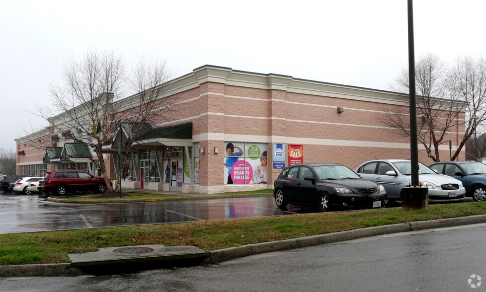 More Photos Of 4501-4541 Commonwealth Center, Midlothian Unknown For Lease