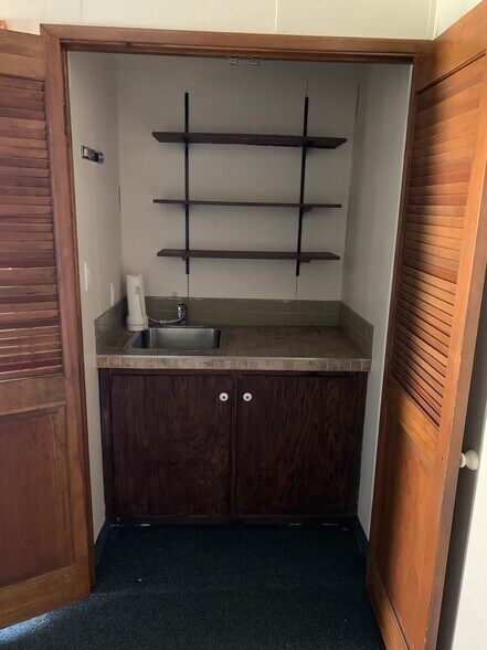 More Photos Of 275 E Douglas Ave, El Cajon Office For Lease