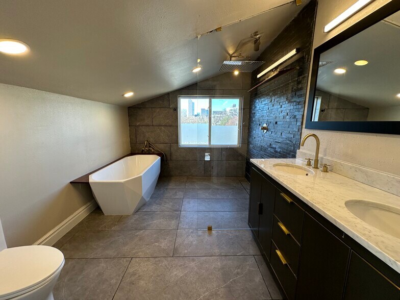 More Photos Of 1735-1737 Franklin Street, Denver Apartments For Sale