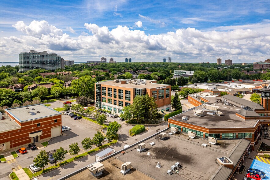 More Photos Of 3000 Boul René-Lévesque, Verdun Office For Lease