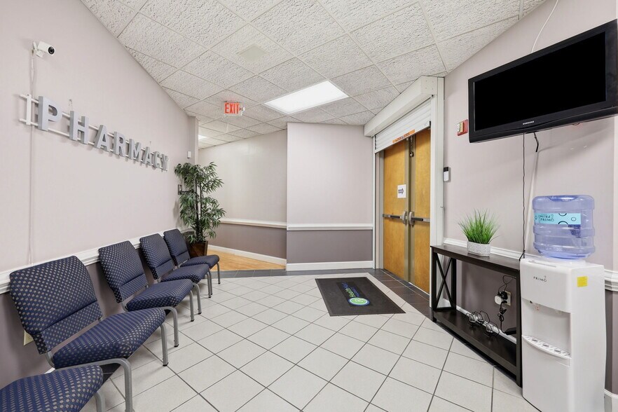 More Photos Of 502 McKnight Dr, Knightdale Medical For Sale