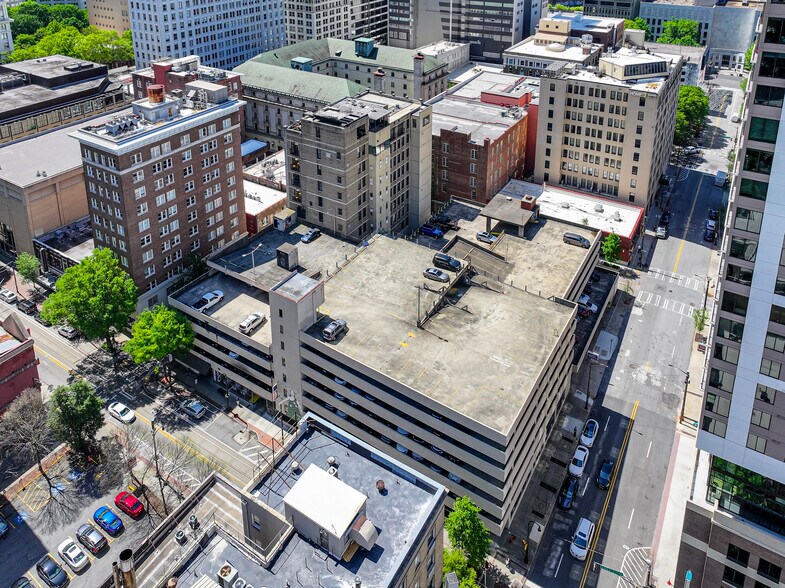 More Photos Of 100-104 Luckie St, Atlanta Specialty For Sale
