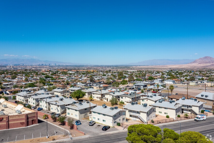 More Photos Of 730 Center St, Henderson Apartments For Sale