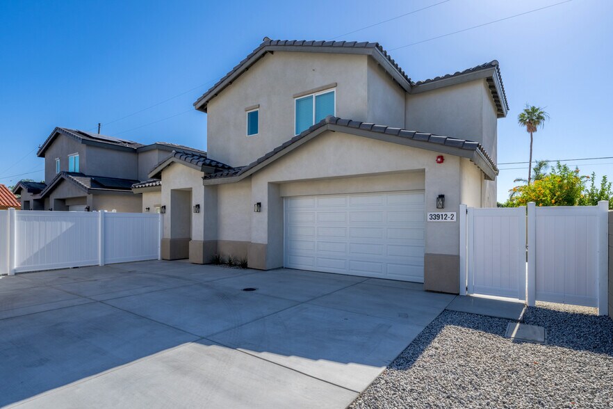 More Photos Of 33912 Whispering Palms Trail, Cathedral City Apartments For Sale