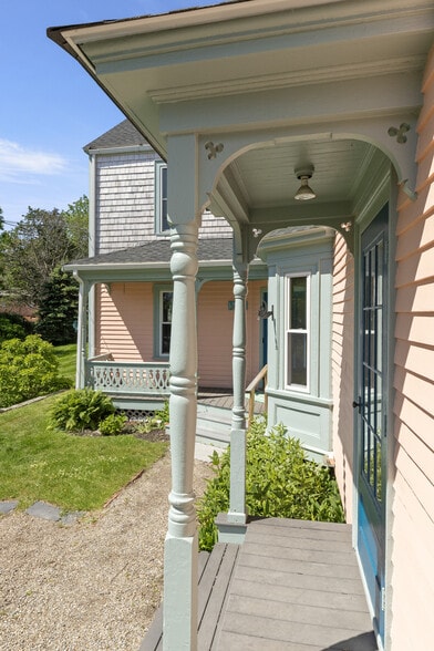 More Photos Of 7 Main St. St, Essex Apartments For Sale