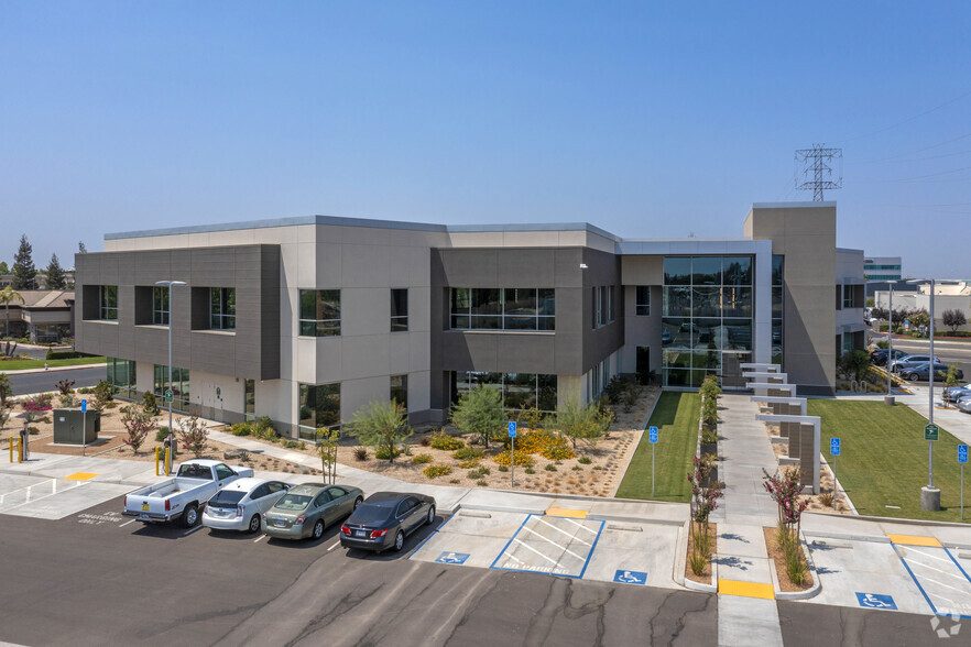 Primary Photo Of 7700 N Palm Ave, Fresno Office For Lease