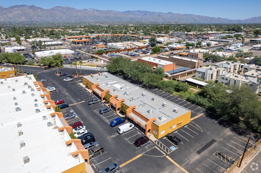 More Photos Of 4500 E Speedway Blvd, Tucson Light Distribution For Lease