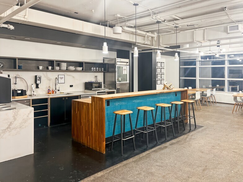 More Photos Of 142 W 57th St, New York Coworking Space