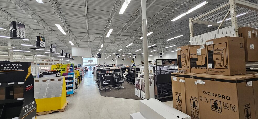 More Photos Of 2267 S Townsend Ave, Montrose Department Store For Sale