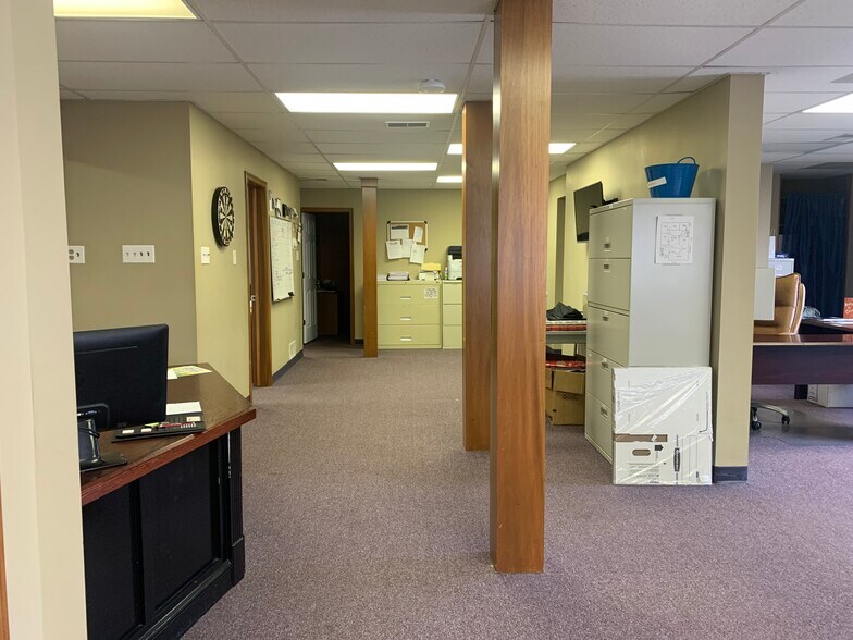 More Photos Of 2719 Cleveland Ave NW, Canton Office For Sale
