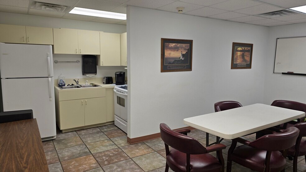 More Photos Of 3180 Central Mall Dr, Port Arthur Medical For Sale